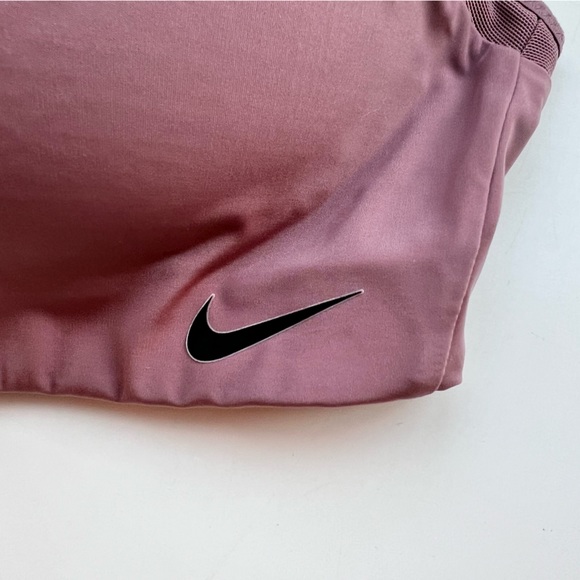 EUC Nike adjustable racer back sports bra. Women’s Large - Picture 3 of 5